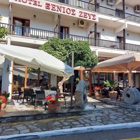 Xenios Zeus Hotel Ouranoupoli Exterior photo