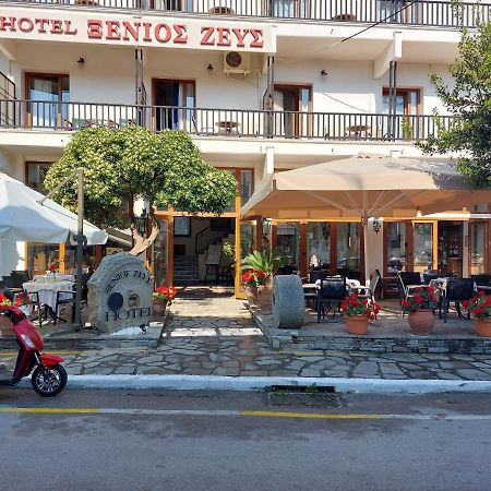 Xenios Zeus Hotel Ouranoupoli Exterior photo