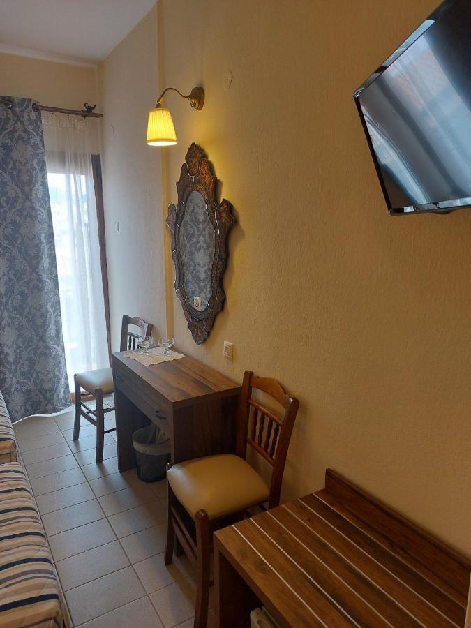 Xenios Zeus Hotel Ouranoupoli Exterior photo