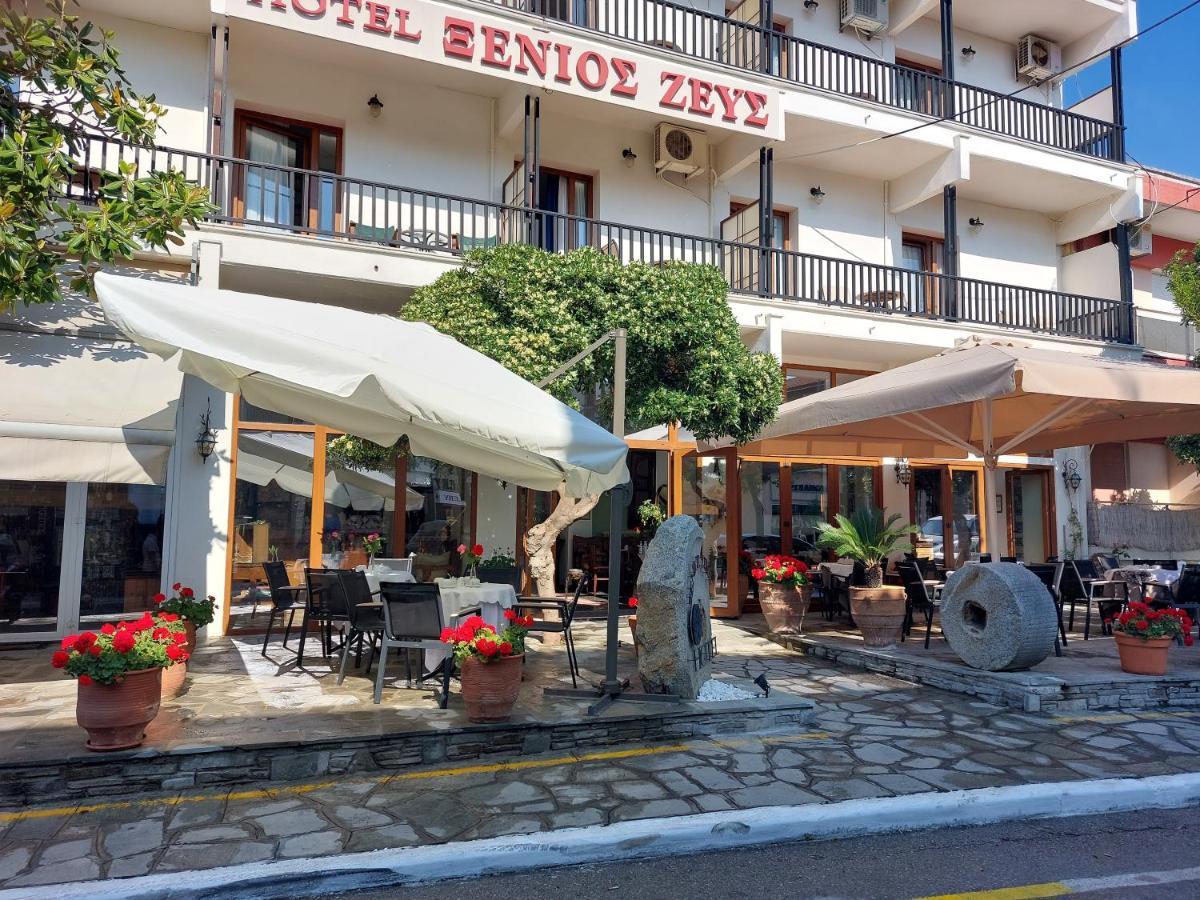 Xenios Zeus Hotel Ouranoupoli Exterior photo